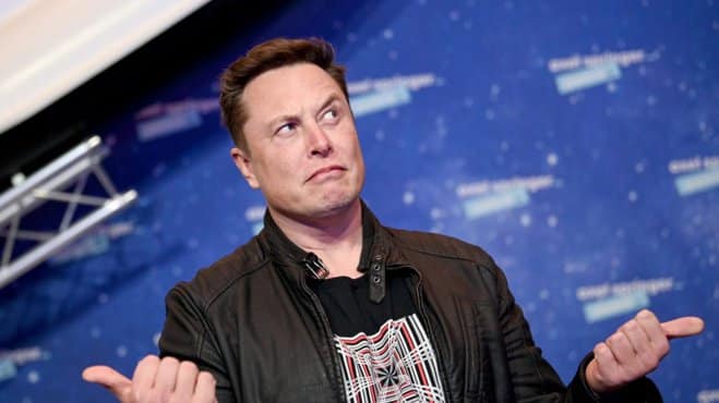 Elon Musk氏、自身のガラスの家の建築にTeslaの資金を流用した疑いで内部調査をされたと報じられる