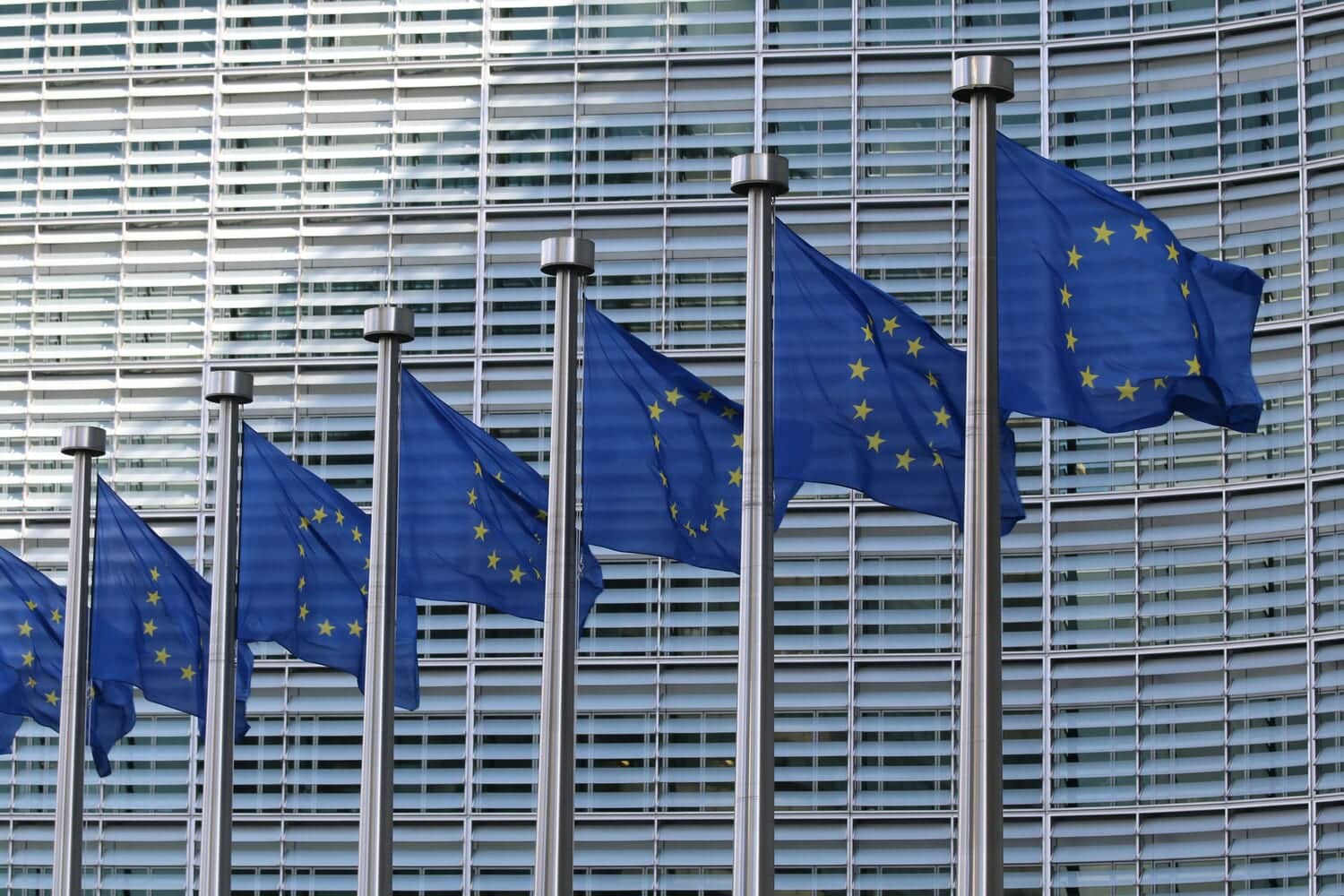 EU、ハイテク大手6社を「ゲートキーパー」に指定、厳格な競争法の対象と定める