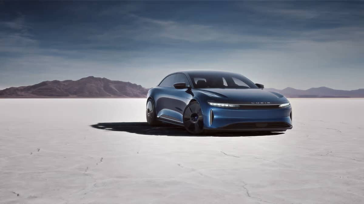 Lucidが超高性能電気自動車「Lucid Air Sapphire」を発表 0-60マイルが2秒以下の驚異的性能