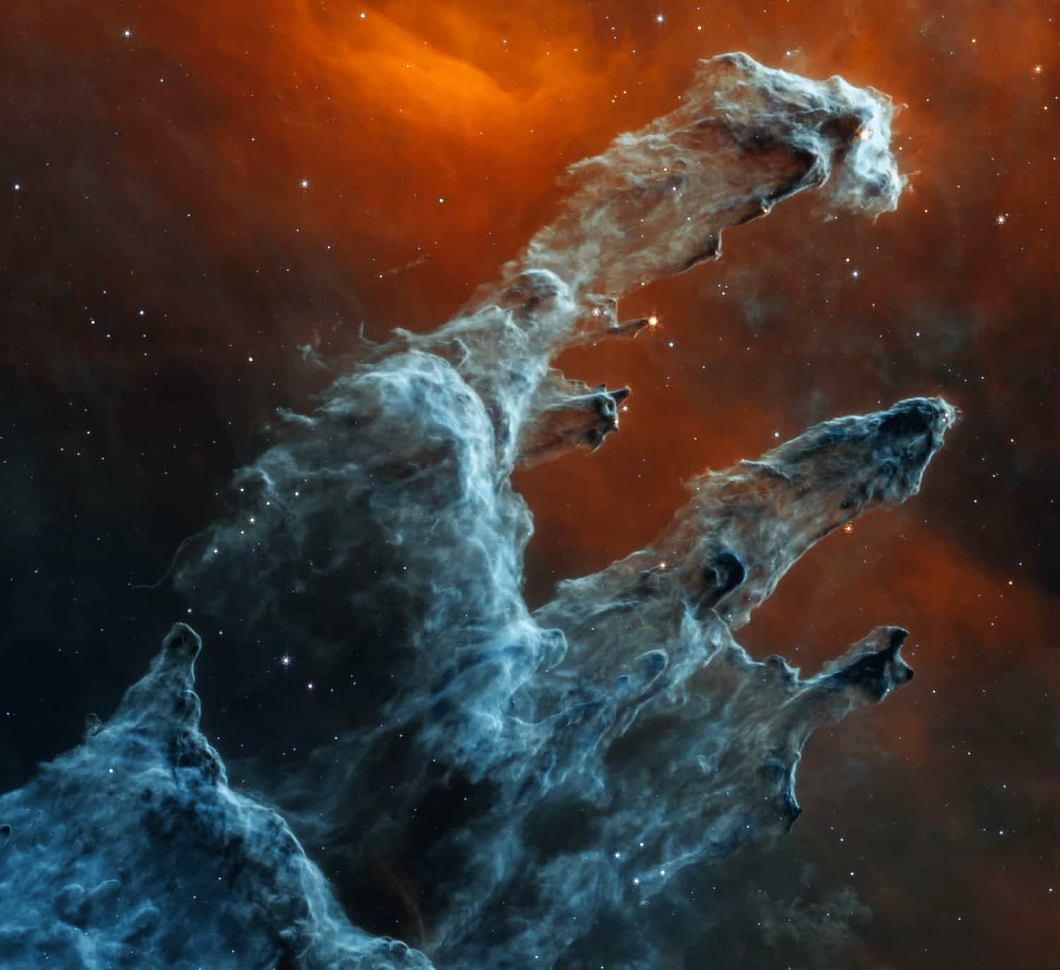 ジェイムズ・ウェッブ宇宙望遠鏡による「創造の柱」の新たな不気味な画像が公開
