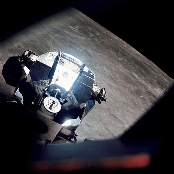 1080px Apollo 10 Lunar Module Rendezvous 580x580 1