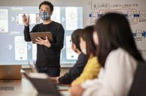 Apple investment in Japan hero