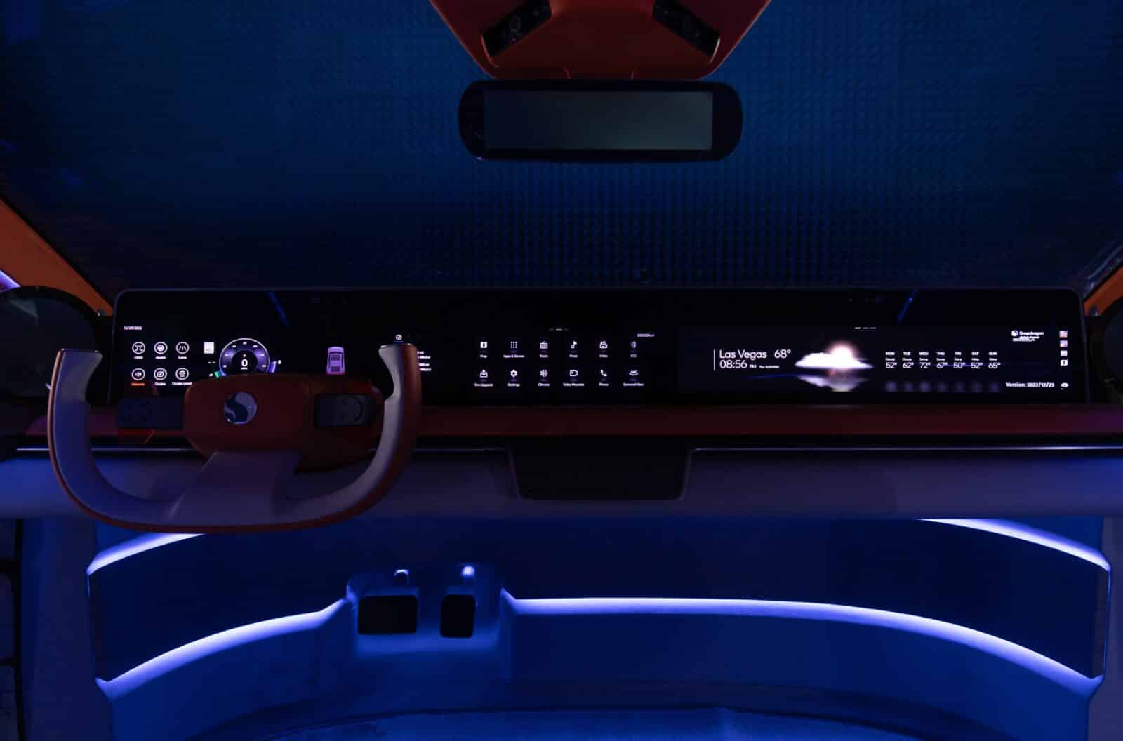 Qualcomm、自動運転や車内エンターテインメントを実現するチップ「Snapdragon  Ride Flex」を発表