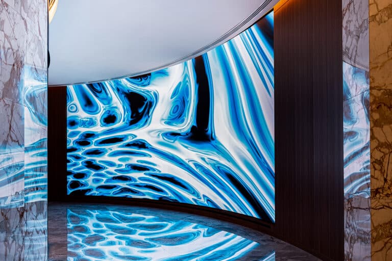 Samsung、ドバイの高級リゾートに同社最大のディスプレイ「The Wall」を設置 TEXAL