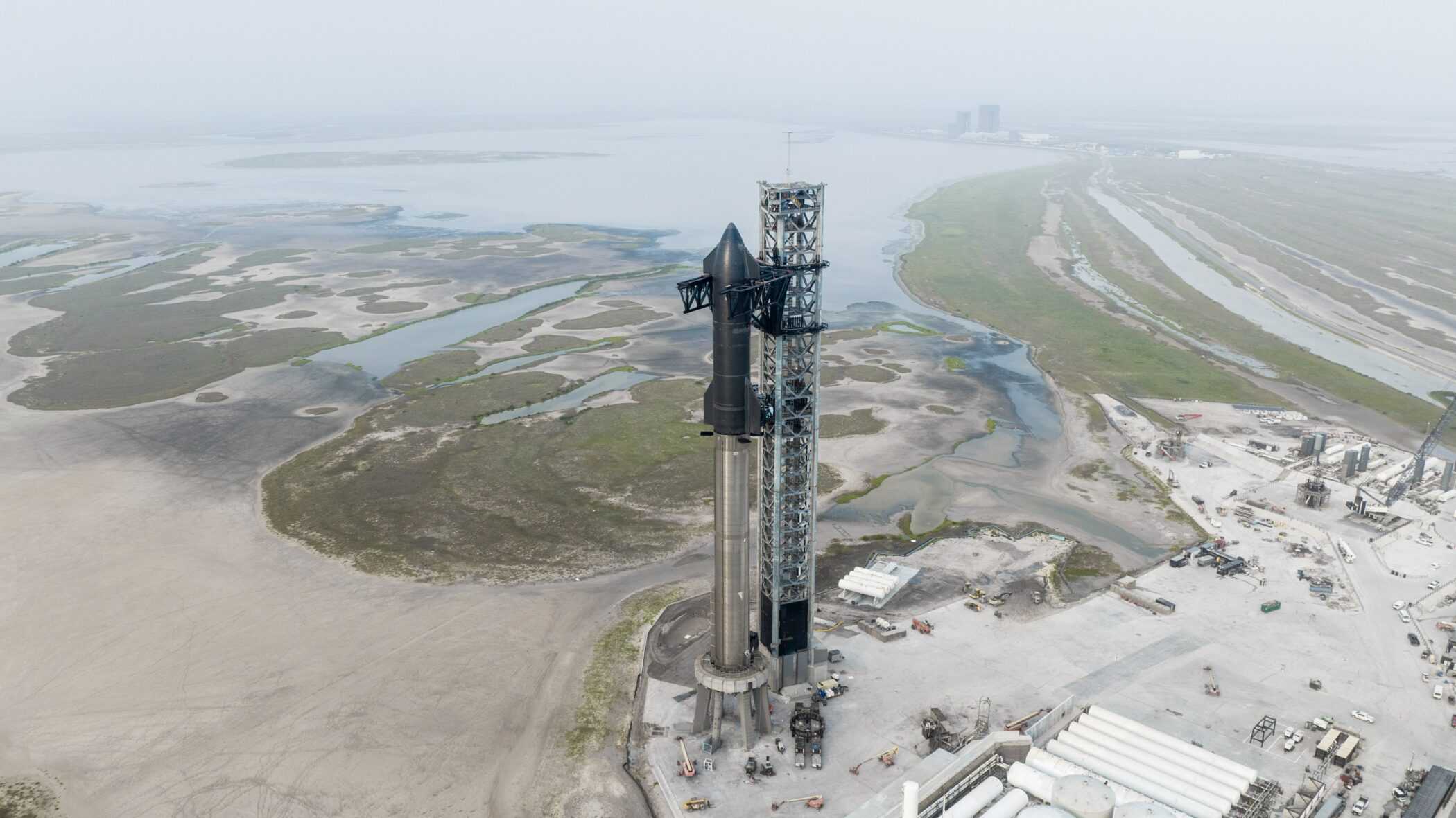 SpaceX、Starship初の軌道打ち上げが間近に迫る？Musk氏が示唆
