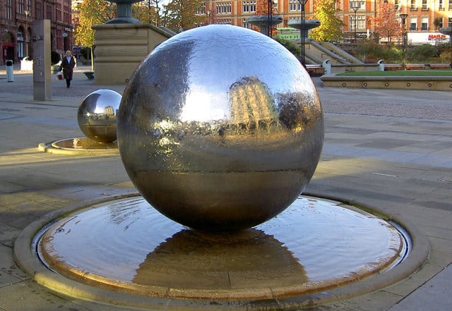 Heart of the City water feature Sheffield geograph.org .uk 618552