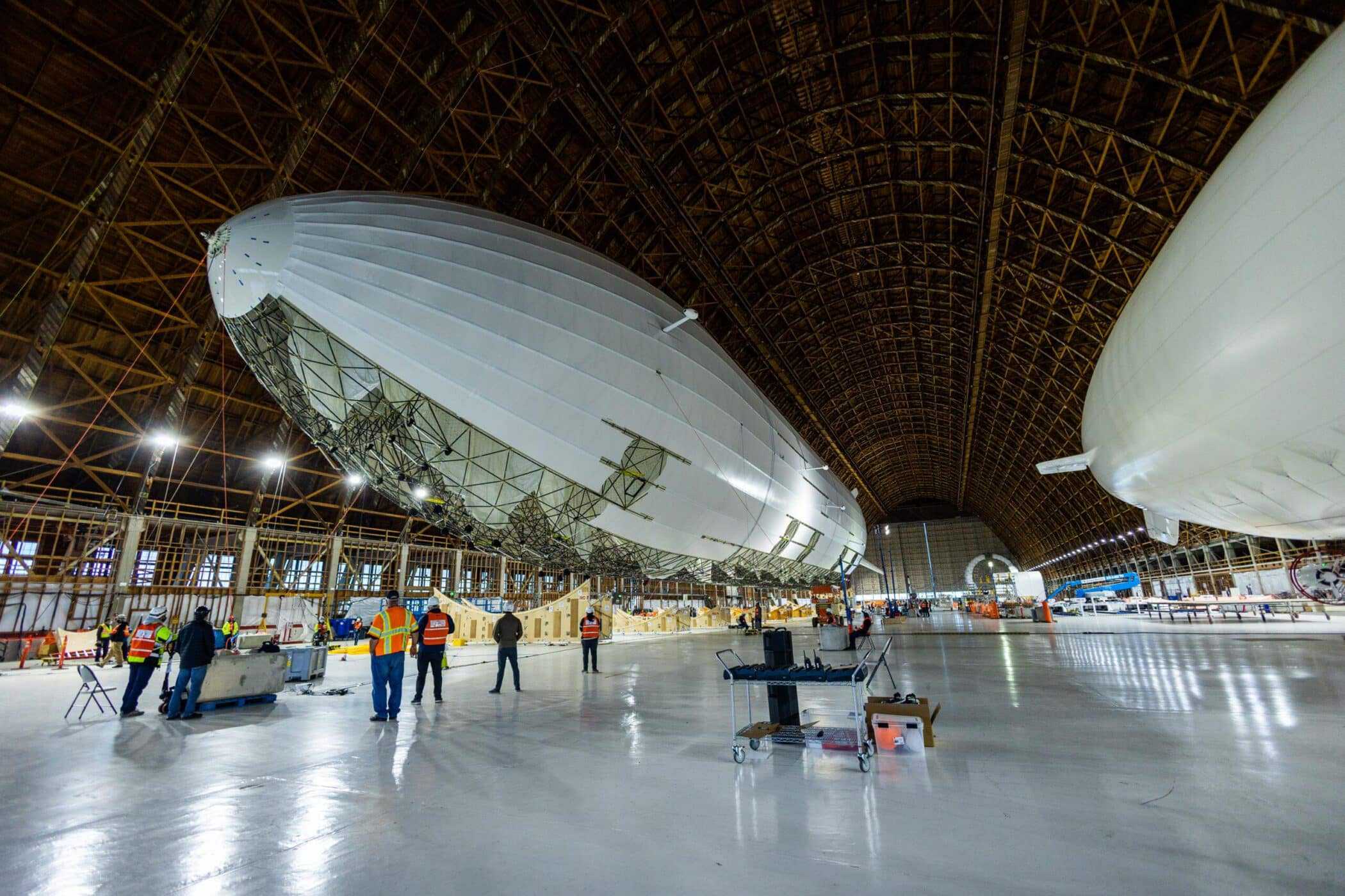 Google創業者の120メートル巨大飛行船が飛行許可を取得