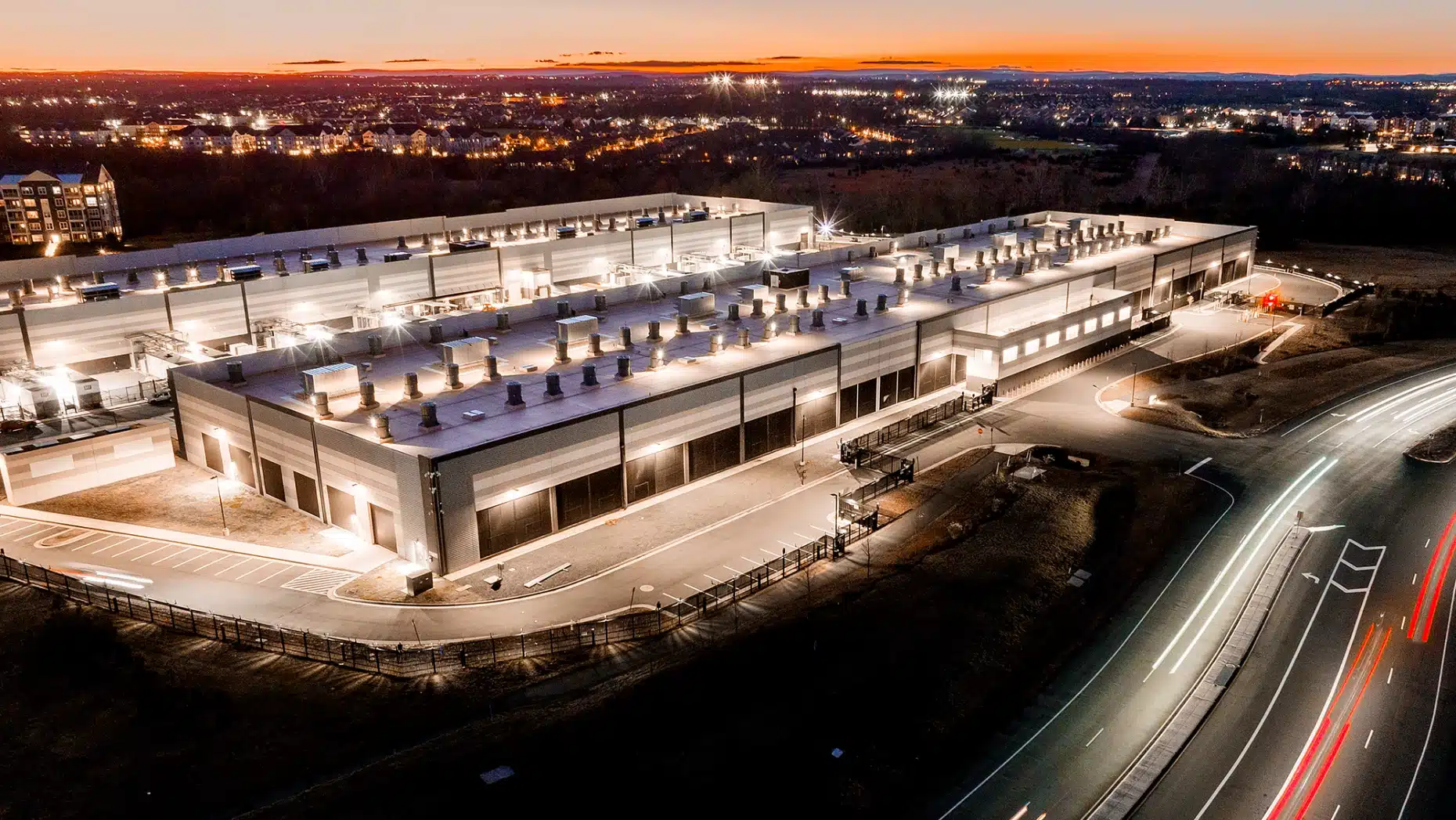Amazon、100億ドルを投じてミシシッピ州に2つの最先端データセンターを建設